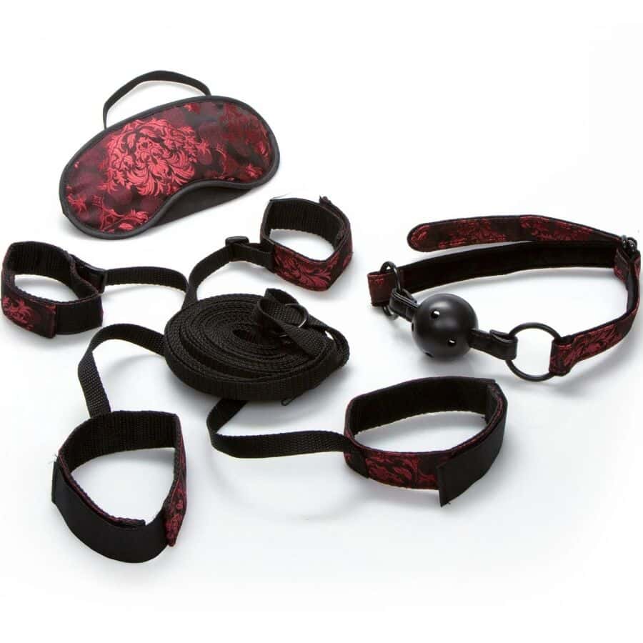 CalExotics Scandal Kit de retenue de lit - Noir et rouge