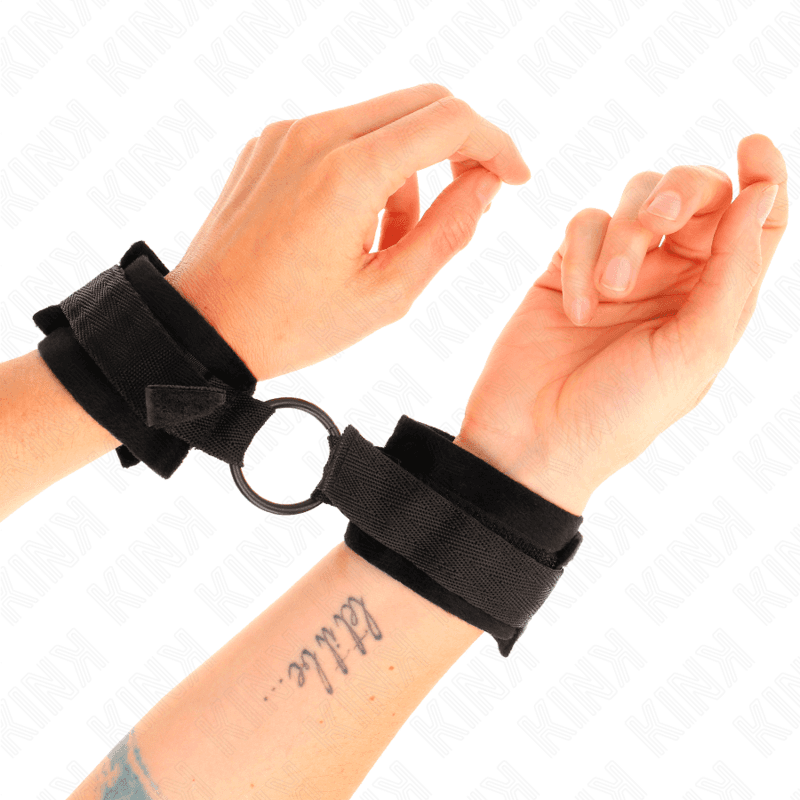 KINK Manchettes débutant avec fourrure et anneau O-Ring 4 cm - Noir
