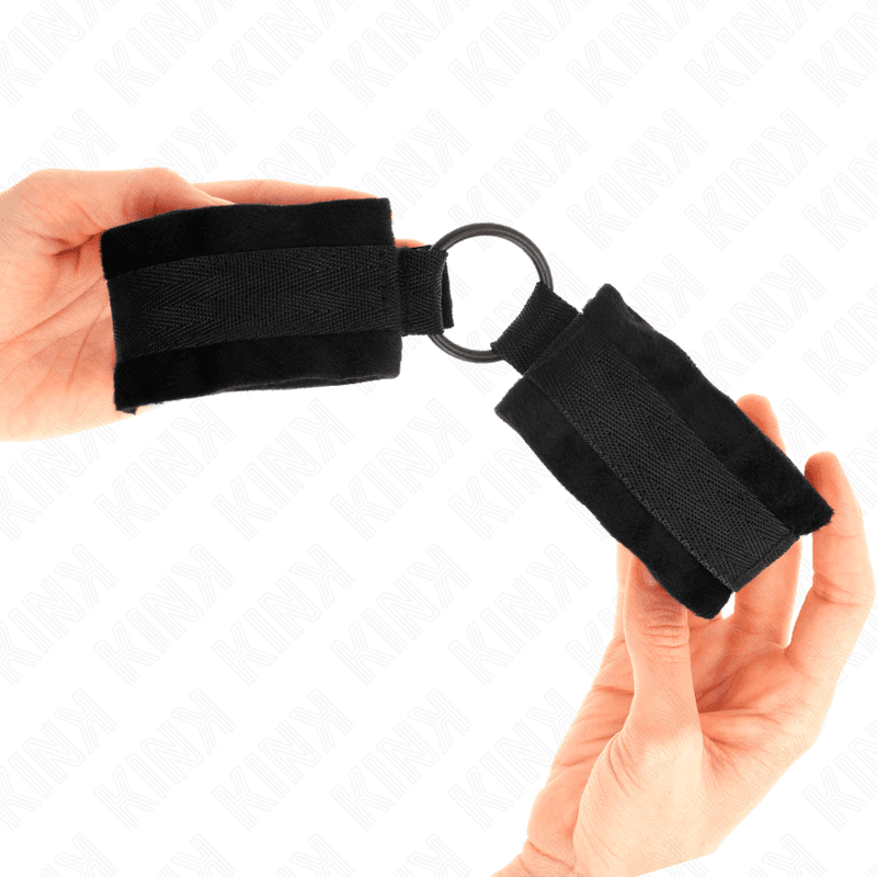 KINK Manchettes débutant avec fourrure et anneau O-Ring 4 cm - Noir, photo 4